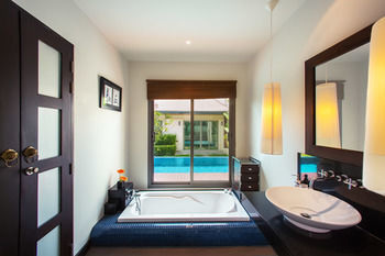 Onyx Villas By Tropiclook Rawai Buitenkant foto