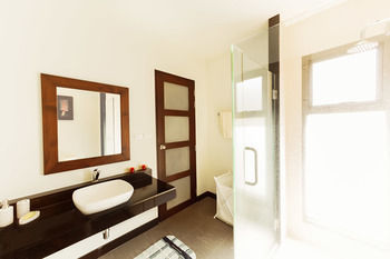 Onyx Villas By Tropiclook Rawai Buitenkant foto
