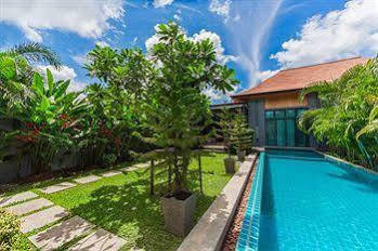 Onyx Villas By Tropiclook Rawai Buitenkant foto
